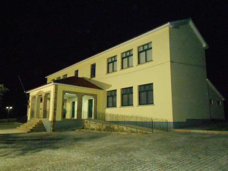 Sede da Junta de Freguesia-Escola Prim&aacute;ria
