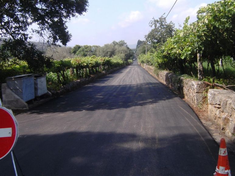 Rua de S&atilde;o Pedro d'Arcos (reta de Pentieiros) e liga&ccedil;&atilde;o a Font&atilde;o pelas Necessidades (Alminhas/Jos&eacute; Fernandes)